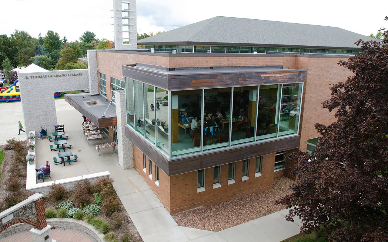Roberts B.Thomas Golisano Library