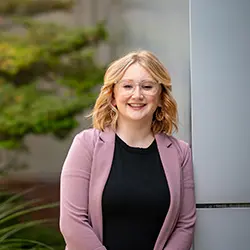 Olivia Wehle headshot