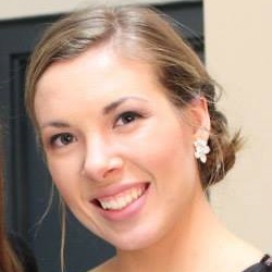 Ashley Uhlman headshot